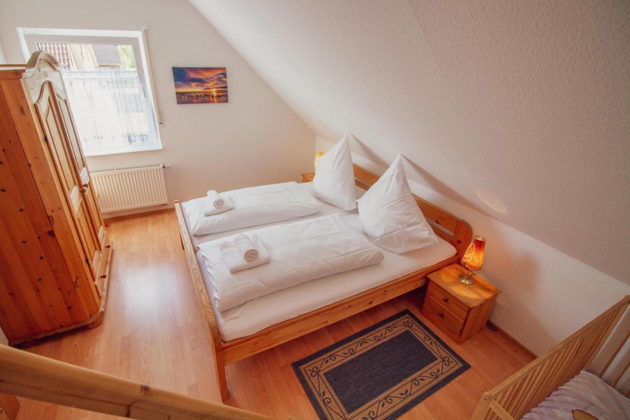 Apartamento Haus Leuchtturm - Ebbe Krummhörn Exterior foto